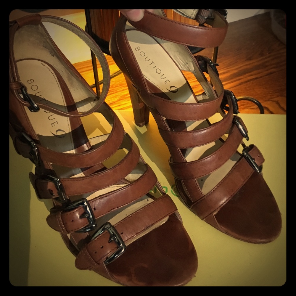 Boutique 9 leather casual heels